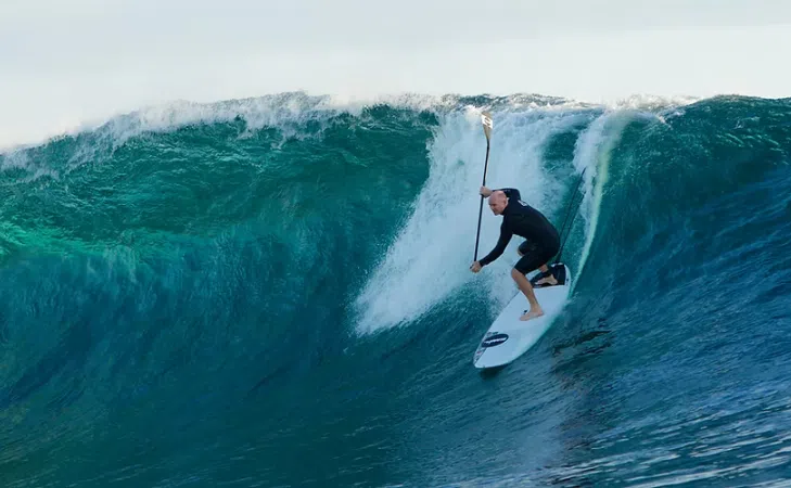 STAND UP PADDLE BOARD
