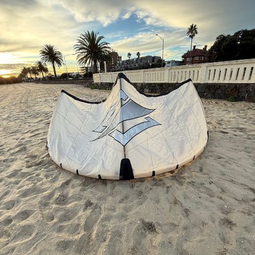 Pre Loved 2024 Naish Pivot Nvision 8m